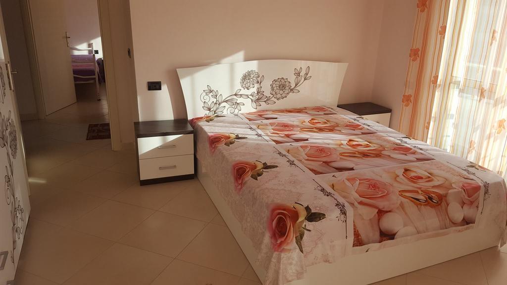 Faik Shehu Apartments Durrës Eksteriør billede